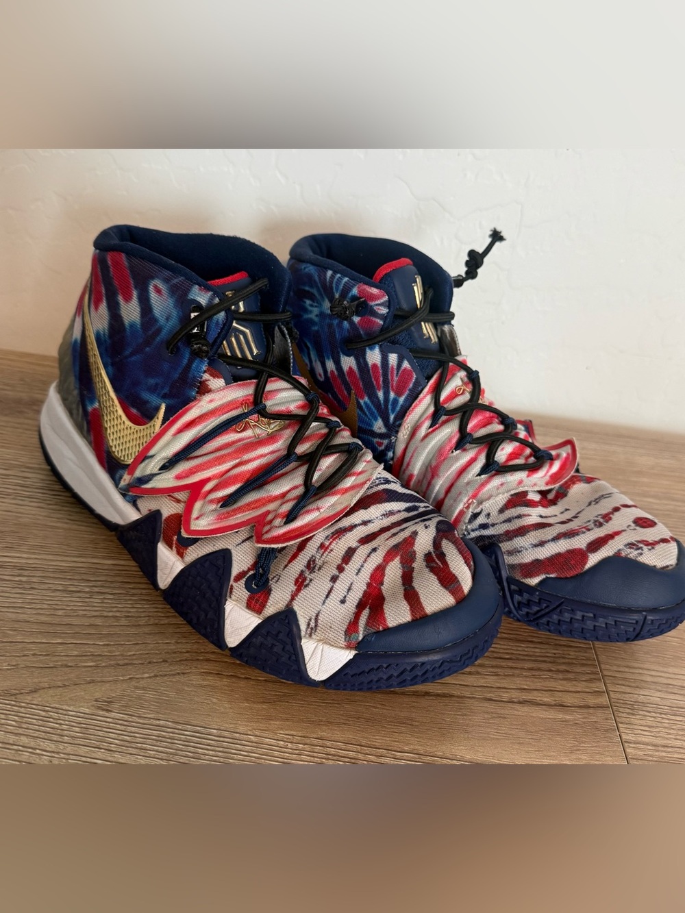 NIKE KYBRID S2 GS Tie Dye  Kyrie Irving Sneakers Size 5 Youth Cv0097 400 Boys Gi